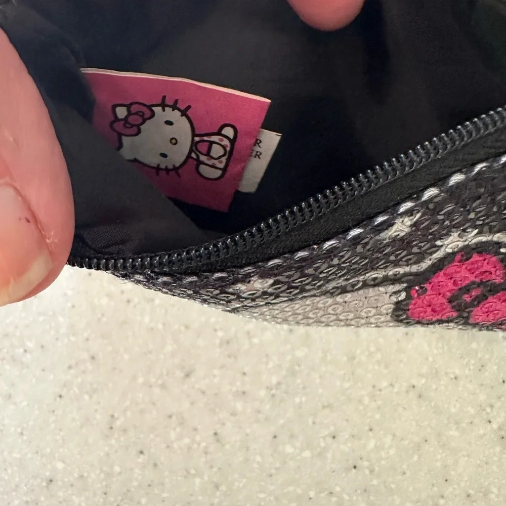 Hello Kitty Sequin Wristlet - Black and Pink Coin purse Zippered.